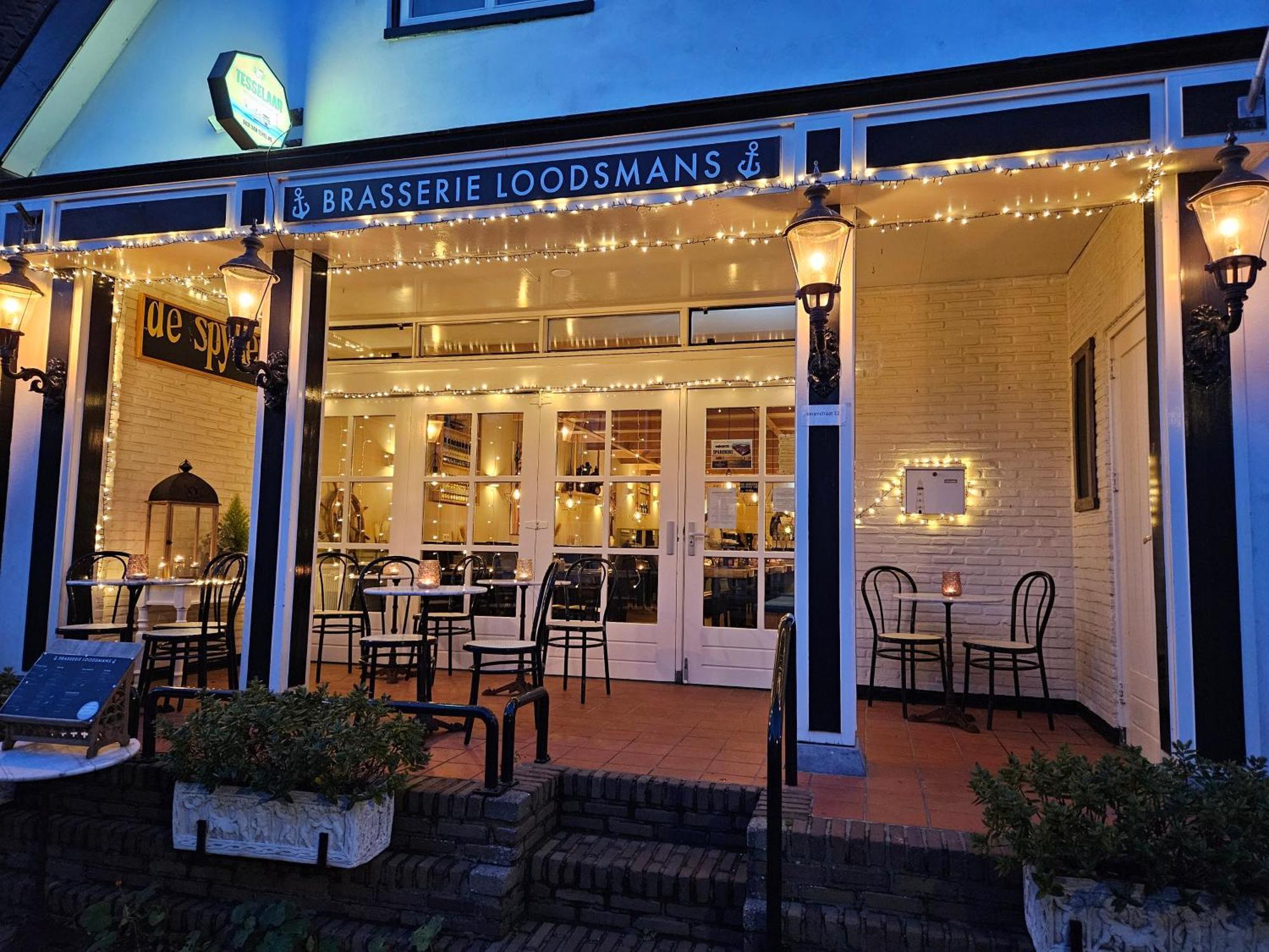 Hotel-Restaurant Loodsmans Welvaren Bv Den Hoorn  Exterior photo
